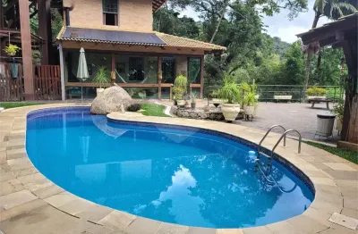 Casa com 3 quartos à venda na Das Camélias, Serra da Cantareira, Mairiporã