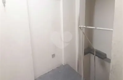 Sala comercial à venda na Rua Voluntários da Pátria, Santana, São Paulo
