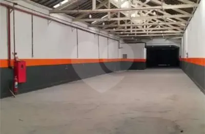 Prédio à venda na Avenida Tiradentes, Bom Retiro, São Paulo