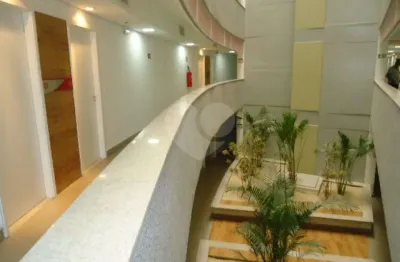 Sala comercial à venda na Rua Voluntários da Pátria, Santana, São Paulo