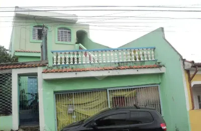 Sobrado com 4 quartos à venda ou para locação em água fria - sp
