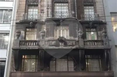 Sala comercial para alugar na Rua Líbero Badaró, Centro, São Paulo