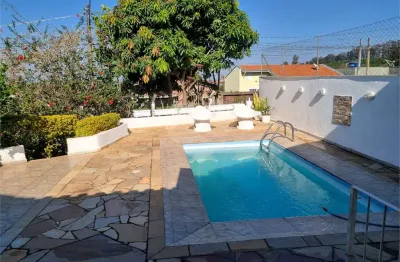 Casa com 3 quartos à venda na Professor José Lafranchi, Centro, Serra Negra