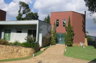 Casa em condomínio fechado com 3 quartos à venda na Serra da Cantareira, Mairiporã 
