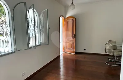 Casa com 4 quartos à venda na Rua José de Albuquerque Medeiros, Água Fria, São Paulo