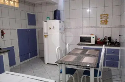 Casa com 3 quartos à venda na Domingos Delgado, Brasilândia, São Paulo