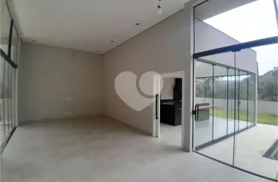 Condomínio com 3 quartos à venda ou para locação em cumbari - sp