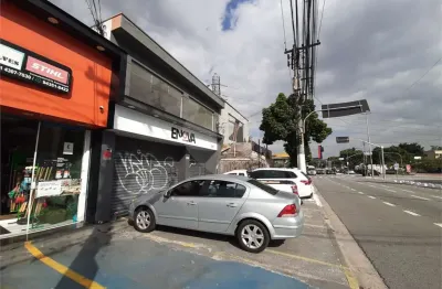 Prédio à venda na Avenida Zaki Narchi, Vila Guilherme, São Paulo