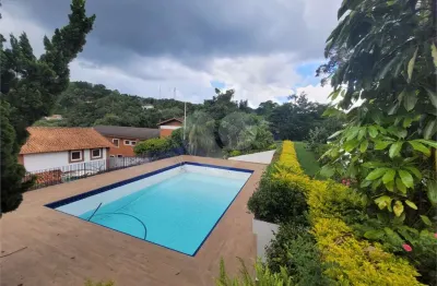 Condomínio com 3 quartos à venda ou para locação em caraguatá - sp