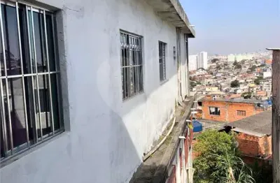 Casa com 2 quartos à venda na André Olindo Lednik, Brasilândia, São Paulo