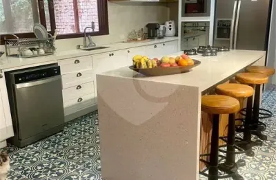 Casa com 3 quartos à venda na Serra da Cantareira, Mairiporã 