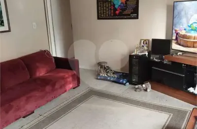 Casa com 3 quartos à venda na Rua Vera, Penha, São Paulo