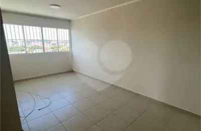 Apartamento com 2 quartos para alugar na Rua Voluntários da Pátria, 4212, Santana, São Paulo