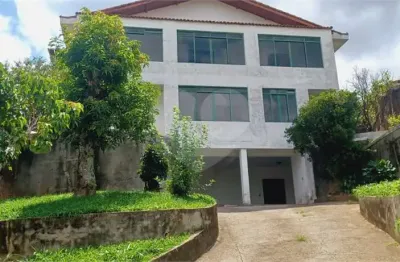 Casa com 4 quartos à venda em Lavapés, Mairiporã 