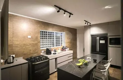 Casa com 4 quartos para alugar no Tremembé, São Paulo 