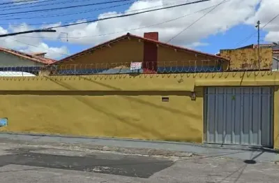 Casa com 3 quartos à venda na Rua Tavares Iracema, Rodolfo Teófilo, Fortaleza por R$ 850.000