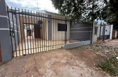 Casa com 3 quartos para alugar na Rua Triunfo, 144, Residencial Ibirapuera, Maringá