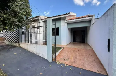Casa com 3 quartos para alugar na Rua Pioneiro Toshinori Tsukada, 217, Parque das Laranjeiras, Maringá