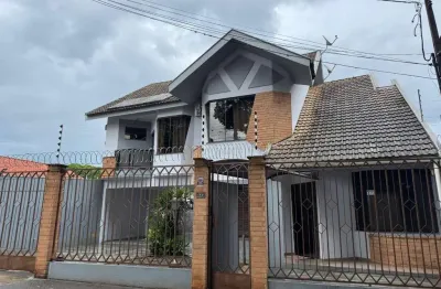 Sobrado com edicula, conforto,amplo ! região de grande valorização -zona 08