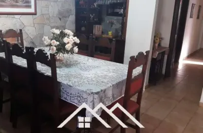 Casa com 3 quartos à venda na ângelo riveli, 100, jardim da fonte, jundiaí, 206 m2 por r$ 850.000