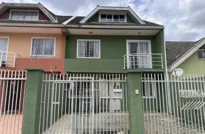 Sobrado triplex 3 quartos sendo 1 suíte, 2 vagas de garagem no santa felicidade - curitiba - pr