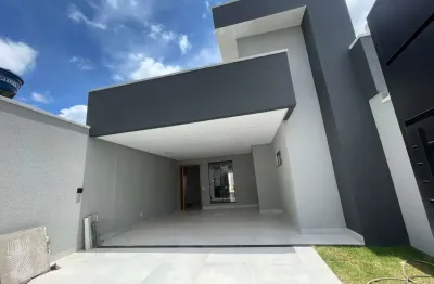 Casa 175m², 3 suítes, piscina e churrasqueira, próx. buriti shopping