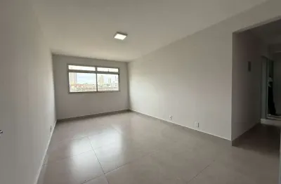 Apartamento 3 quartos reformado | 68m², sol da manhã e localização premium – torre eiffel