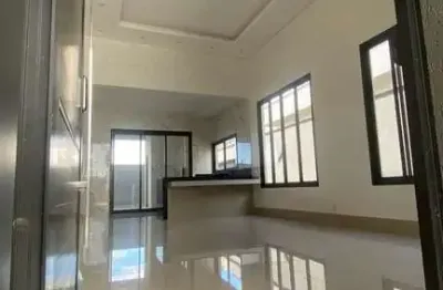 Casa térrea com 3 suítes em condomínio fechado, pronta para financiamento