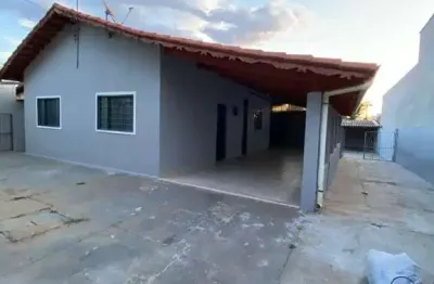 Casa térrea com quintal amplo – localização imbatível próximo do buriti shopping e assaí
