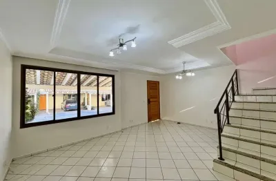 Casa em condomínio fechado 120m² área de lazer e segurança