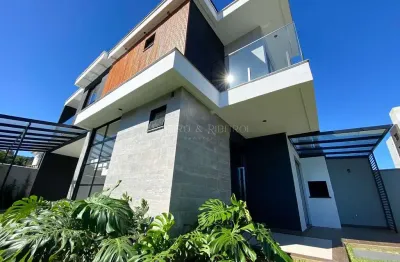 Casa com 3 quartos à venda no Saguaçu, Joinville 