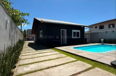 Oportunidade em joinville: casa decorada com edícula e espaço gourmet!