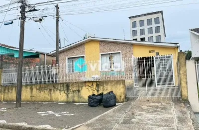 Casa à venda na Rua Castro Alves, 457, Uvaranas, Ponta Grossa