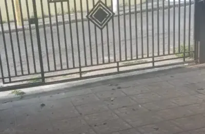 Casa com 3 quartos para alugar na Rua Professor João Dias da Silveira, 193, Jardim Sarah, São Paulo