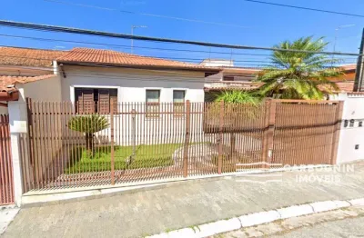 Casa com 2 quartos à venda na Rua Professor Alcides Martins, 49, Vila São João, Caçapava