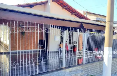 Casa com 3 quartos à venda na Rua Doutor Pedro de Moura Alcântara, 16, Vila Antônio Augusto Luiz, Caçapava
