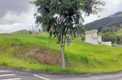 Terreno em condomínio a venda no bella vitta no santa luzia em caçapava