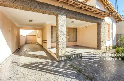 Casa com 4 quartos à venda na Rua Prudente de Moraes, 182, Centro, Caçapava