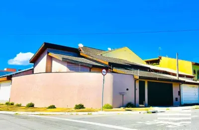 Casa com 2 quartos à venda na Rua Monteiro Lobato, 706, Jardim Amália, Caçapava