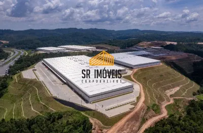 Galpão para alugar de 20000 metros quadrados em condomínio logístico em cajamar - sp