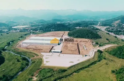 Galpão para alugar de 6000 metros quadrados em condomínio logístico em duque de caxias - rj