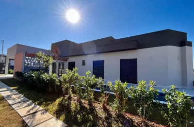Condomínio portal da serra casa nova  térrea com 3 suítes e piscina