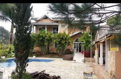 Belíssima casa com 5 suítes no jardim das palmeiras (acessibilidade total)