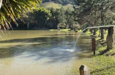 Sítio com 207.000 m2 casa sede, casa p/ caseiro, 4 nascentes, 3 lagos. pertinho de monte verde/mg