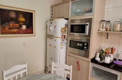 Vila mota casa com 2 quartos,  2 banheiros,  1 vaga coberta lindo!