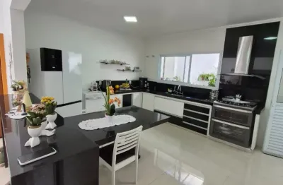 Casa com 3 quartos à venda na Alameda dos Jatobás, 1000, Condomínio Portal da Serra, Bragança Paulista