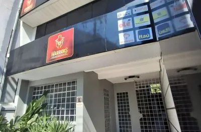 Vendo prédio comercial na av. joaquim nabuco com 3 andares, centro