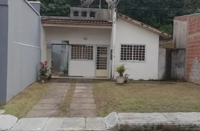Vendo casa no condomínio villa dos pássaros com 3 quartos tarumã