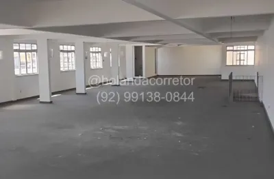 Alugo prédio no centro com 700m sendo térreo 200m² 1° andar 250m² 3° andar 250m²