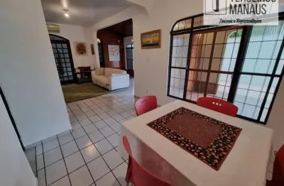 Vendo casa de 2 pisos no conjunto tiradentes no aleixo de 348m